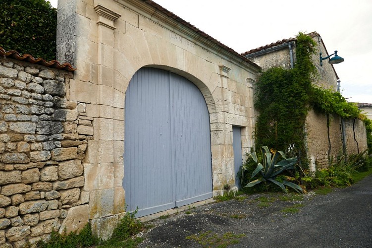 Porche Saint-Saturnin