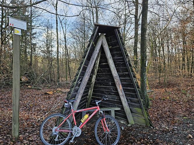 Sugny hiver 23 VTT Mont Franc hutte AV MTBA (11)