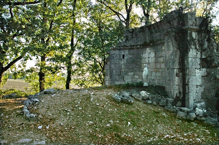 Vierge ruine der Mairie 22-10 02