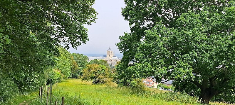 Vue sur église St Etienne Fécamp