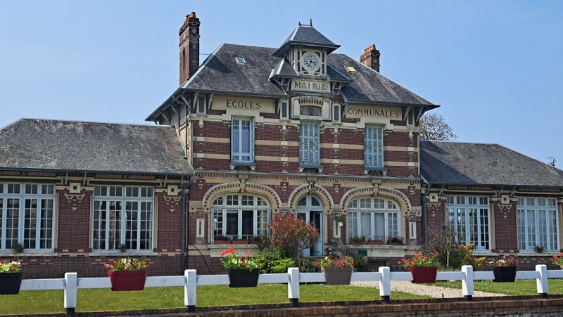 Mairie-école Vattetot sur Mer