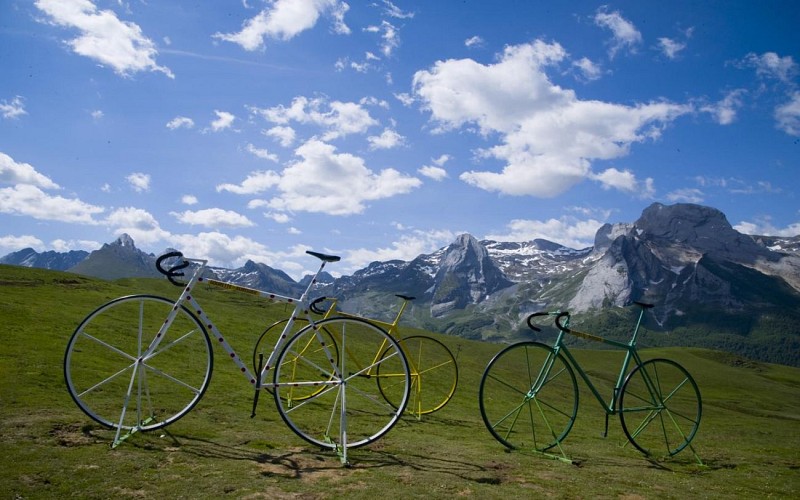 aubisque-velosgeants©otebge.follet-1440x900