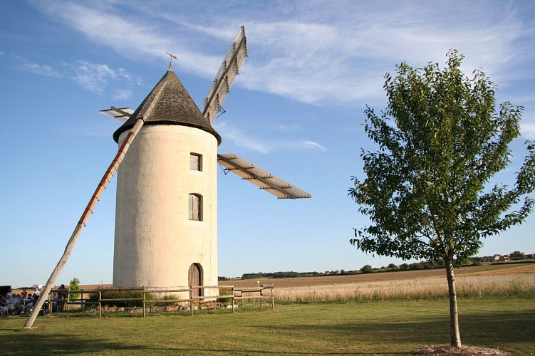 Moulin des Trois-Moutiers