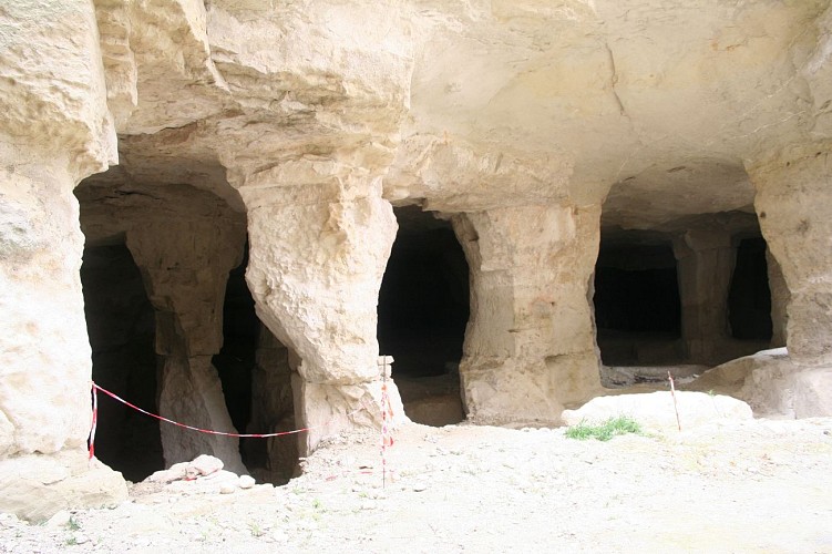 Sentier entre Dive et Troglos