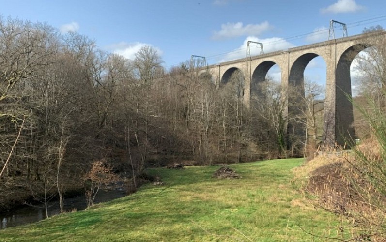 Boucle cyclotouristique Le viaduc du Croup