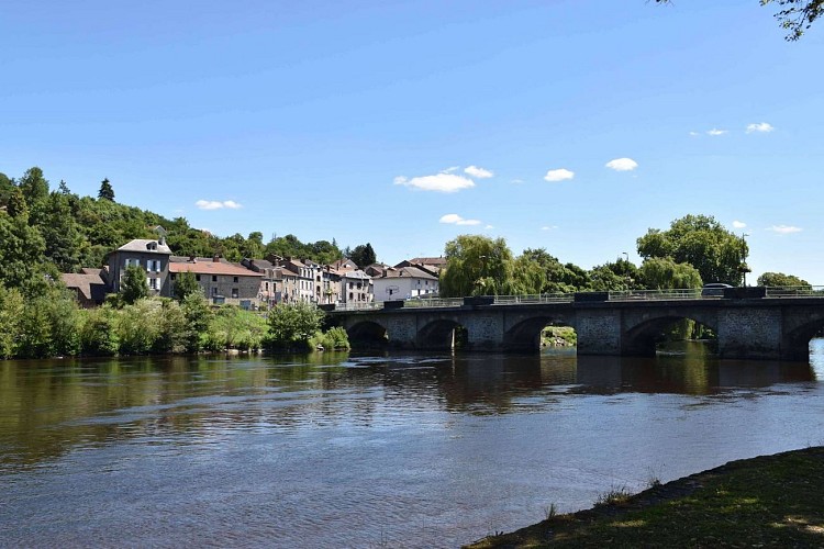 Pont Aixe-sur-Vienne Sirtaqui Haute-Vienne (1)