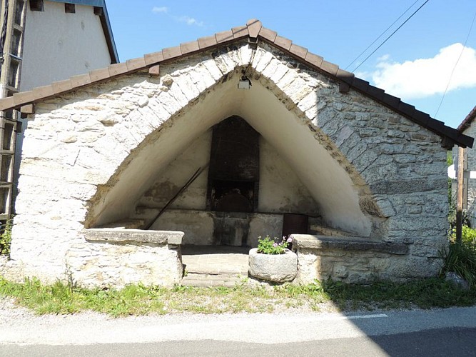 Four à pain à Nezan