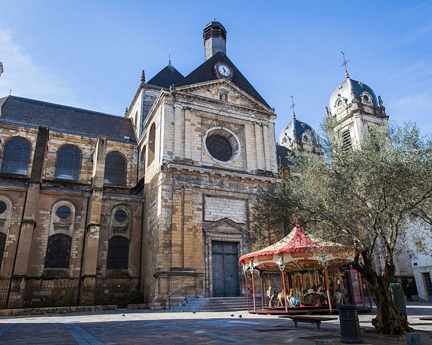 cathédrale-dax