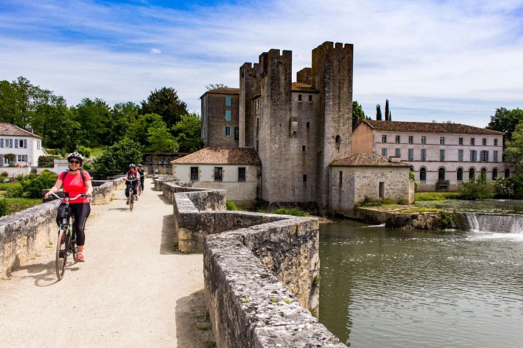 La_Veloroute_de_la_Vallee_de_la_Baise_Lot-et-Garonne©OT_Albret-1197