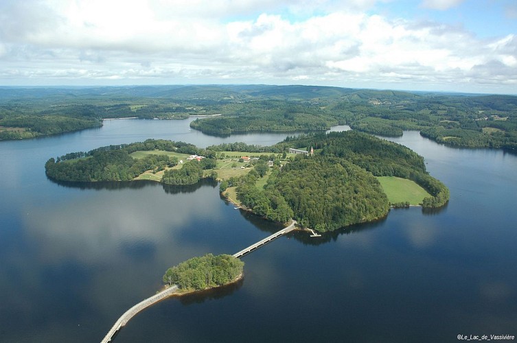 V 93 Limoges - Vassivière (Véloroute)