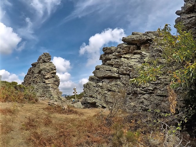 Le Portail de Roquandouire