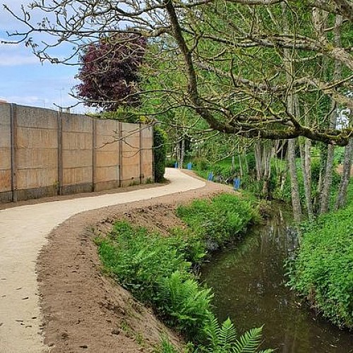 Promenons-nous à Saint-Christophe-du-Bois : sentier du Ruisseau