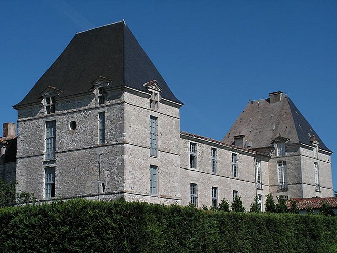 saussignac-chateau