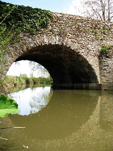 Pont de la Boutelaye sur le tracé de l'ancienne voie gallo-romaine._2