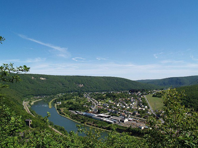 Vue sur Haybes et Fumay