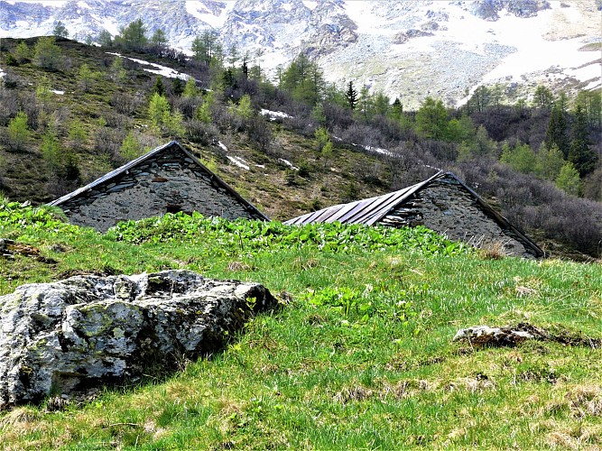 Les grandes baraques de l'Arc - lac de l'étroit. Boucle.