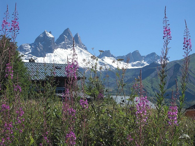 Am Fuße der Aiguilles d'Arves über die Basse du Gerbier