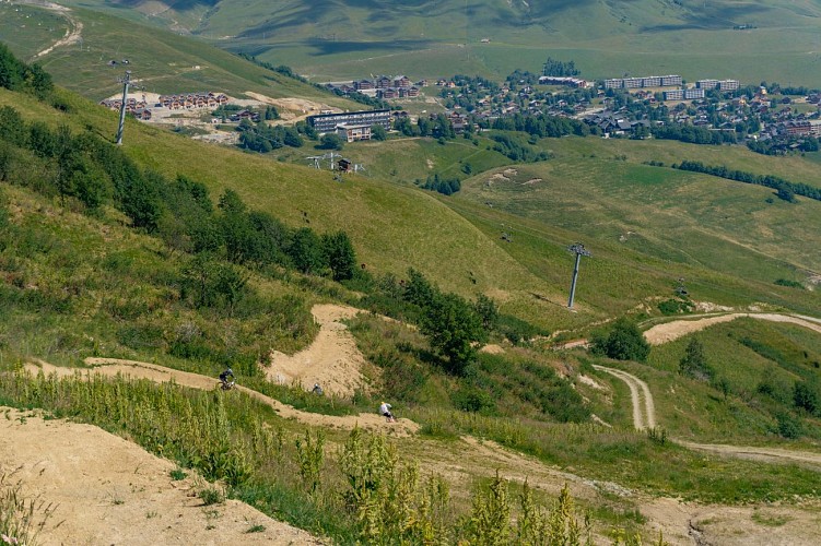 Downhill MTB trail