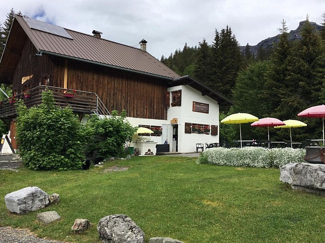 Tour des Fiz: Tour of 5 refuges in 2 days #familyfriendly