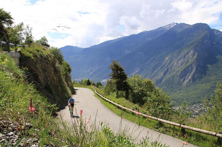 Montée à Montdenis