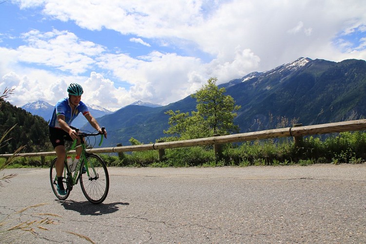 Montée à Montdenis