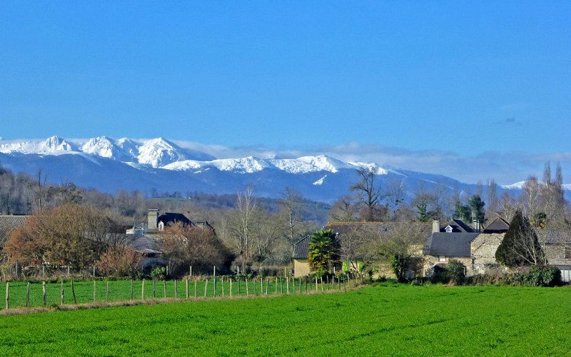 Vue sur les Pyrenees depuis la Véloroute©Francine Magrou