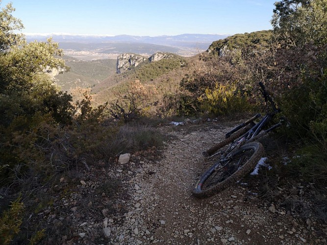 Tour des Collines de Manosque en VTT