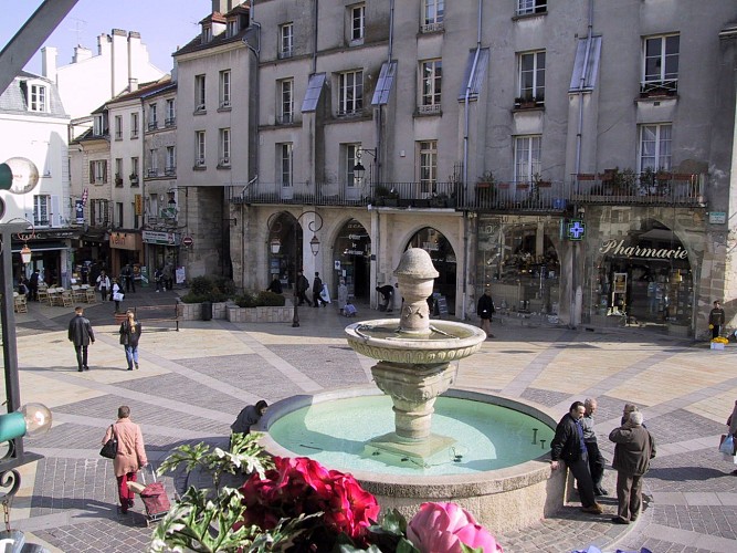 Place de la fontaine Lagny-sur-Marne