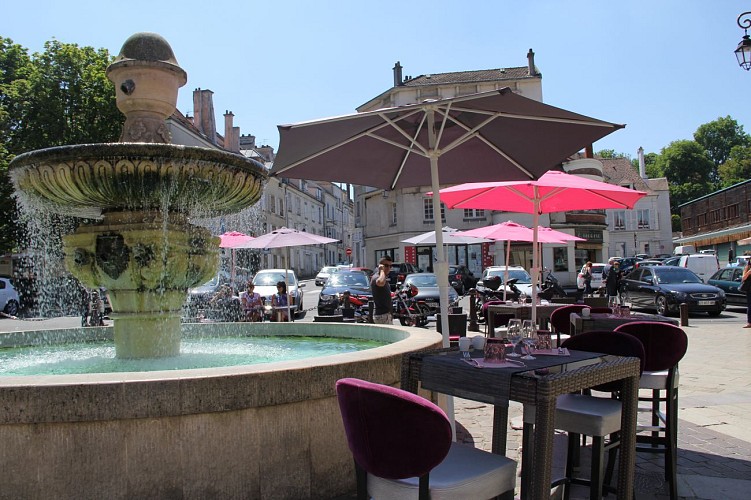 Place de la fontaine Lagny-sur-Marne