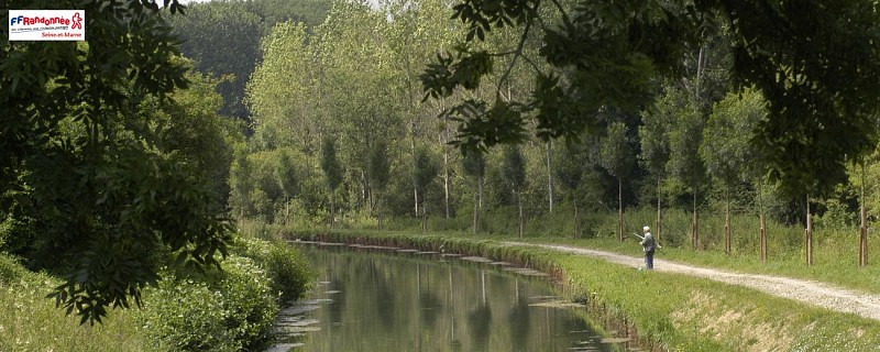 Canal de l'Ourcq à Crouy-sur-Ourcq