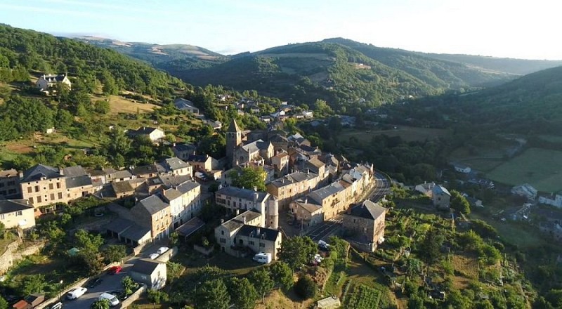 Village de Saint-Beauzély, patrie des Bâtisseurs