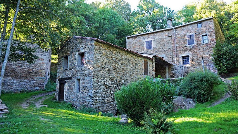 The hills of la Môle