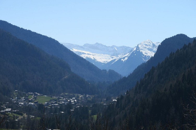 Hiking: from hamlet to village_Saint-Jean-d'Aulps