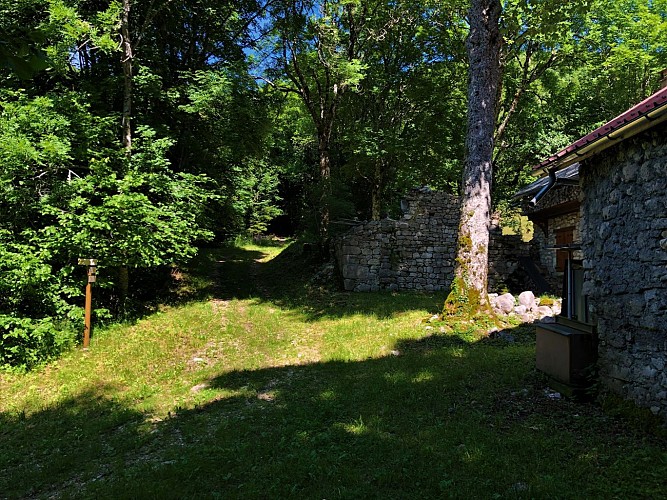 Hiking in Bugey: up to Chanduraz from Charaillin