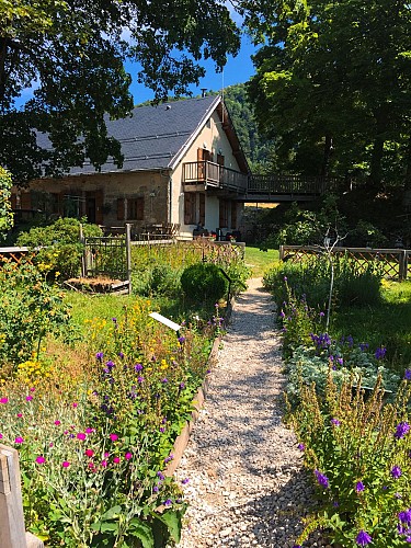 Hike in Bugey: Les crêtes d'Hergues