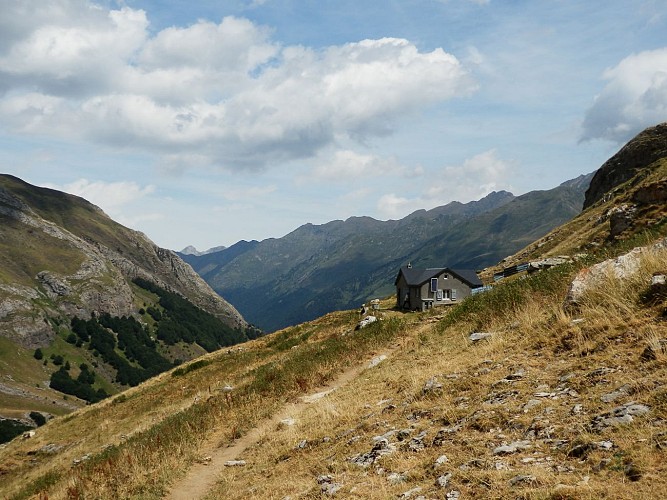 Cabanne-Peyrelue-Vallee-Ossau©Amandine-Lescoute