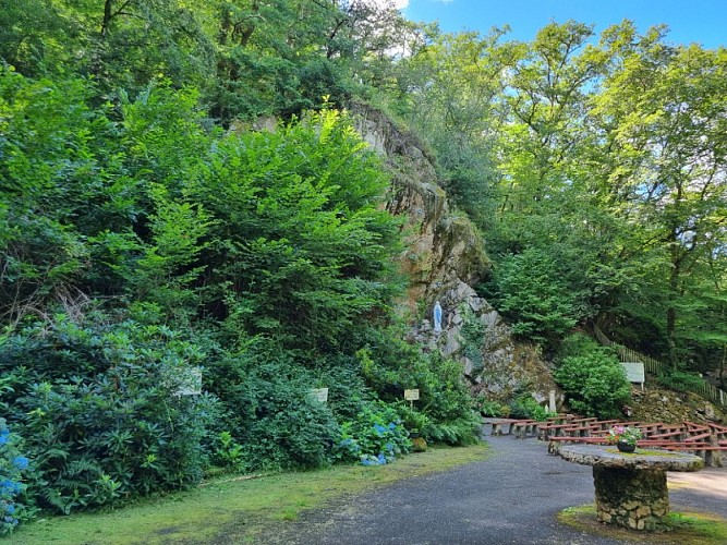 Grotte-StAuvent800x600