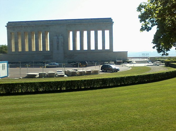 Ste Aulde Château-Thierry Ste Aulde
Bitte beachten Sie:
- Übersetzen Sie keine Eigennamen
- Beachten Sie die Feinheiten
- Übersetzen oder verändern Sie keine Eigennamen von Orten, Städten, Abteilungen, Regionen...