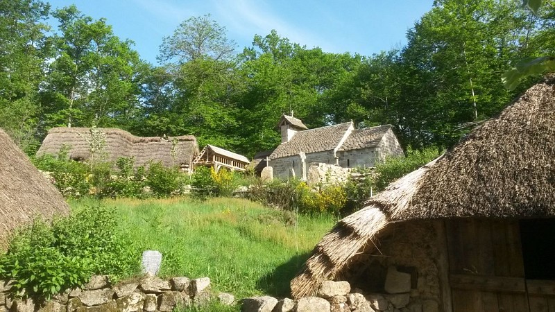 Fermes-du-Moyen-Âge (photo Pierre GIRE)