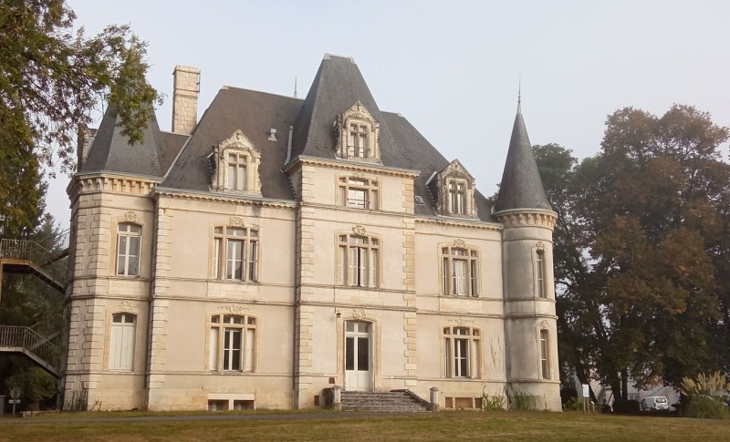 chateau de la menardière 2 