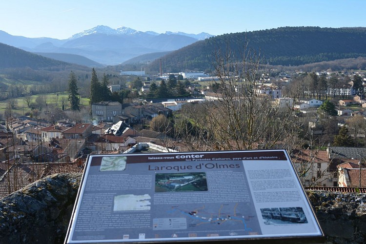 point de vue du parking de l'église du Castelle