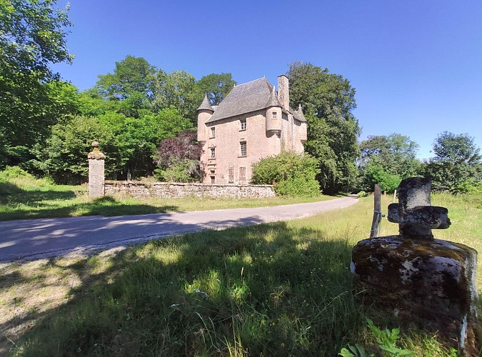 Rempnat - Château du Mazeau - Pays Monts et Barrages - Aurélien CLAVREUL (15)