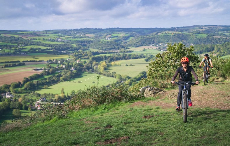 241008-1148-VTT-Trail-SuisseNormande-_A750751©le7emeStudio.fr