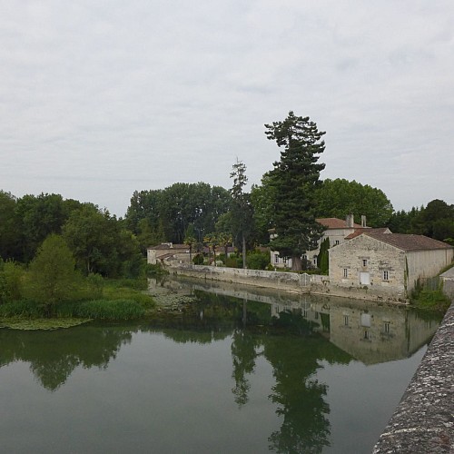 pont de Vinade_Château_ Caroline Mounier