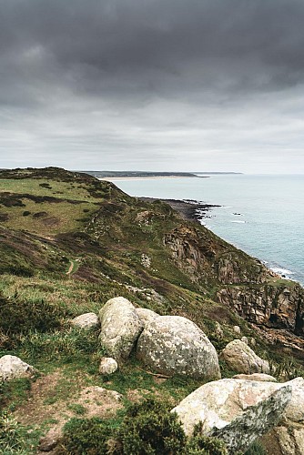 Entre bois et falaises