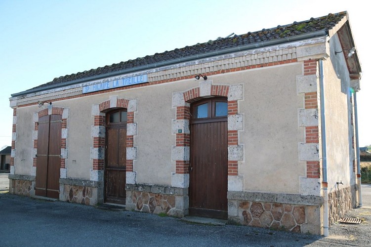 chemin des collines, ancienne gare