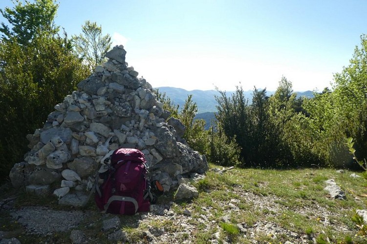 Cairn géant