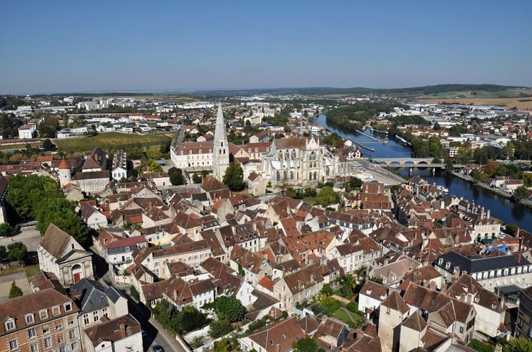 Auxerre : l'abbaye Saint-Germain et son quartier 