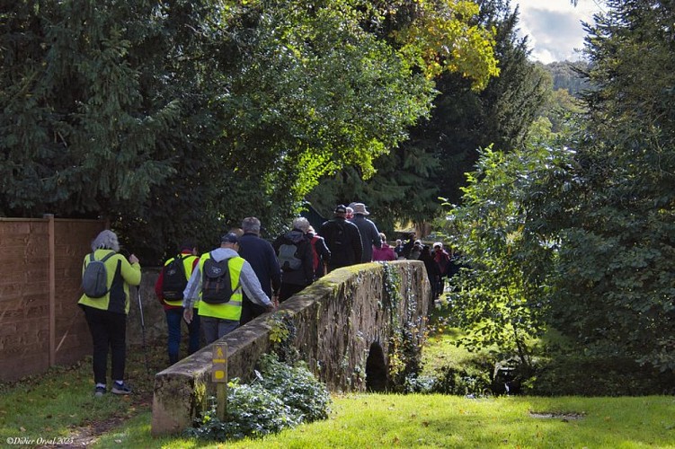 Le pont sur la Corbionne à Moutiers au Perche