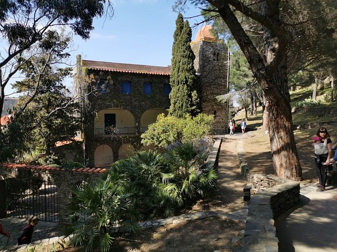 From Collioure to Port-Vendres through Fort Saint-Elme